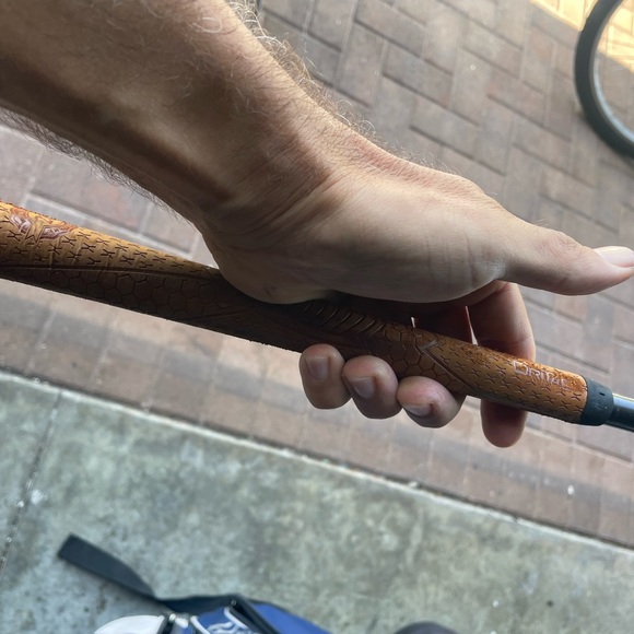 MG Golf Hybrid 5 In Right Hand 31 Deg 
Graphite shaft in regular - Picture 3 of 5